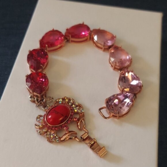 Betsey Johnson CRAB BRACELET - Picture 6 of 6